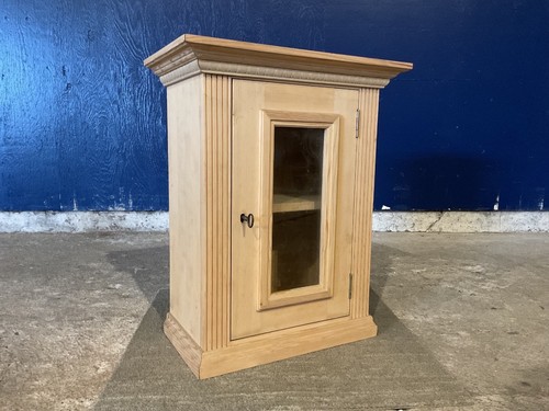 Snedkerlavet reol wall cabinet - reol,